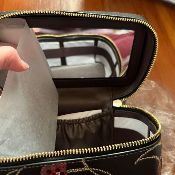 COACH Cosmetic & Make up Case w Cherry Print CDC13 AUTHENTIC New Coach Packaged - Picture 7 of 10